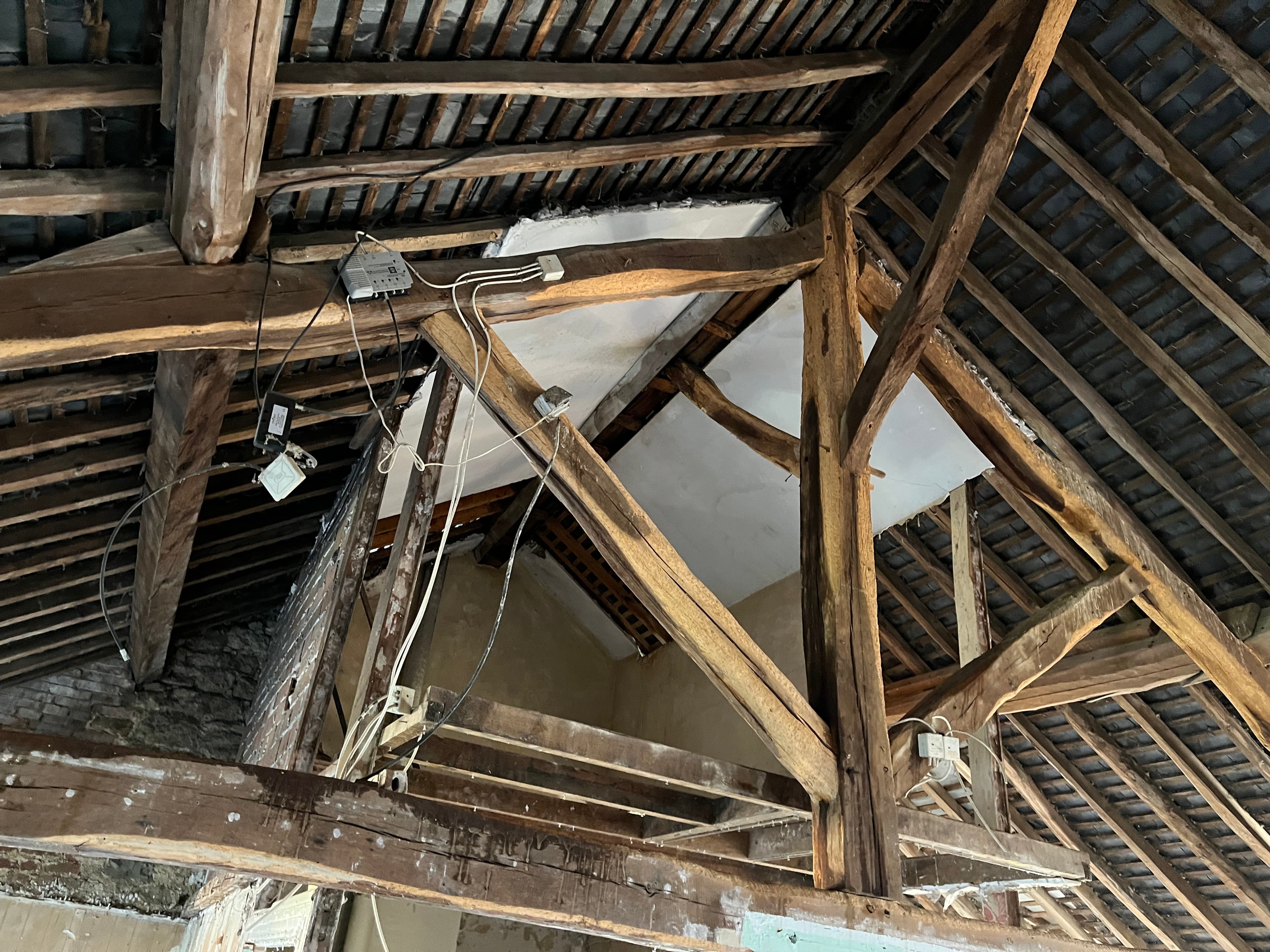 Charpente ancienne dans une maison du centre historique de Bayeux